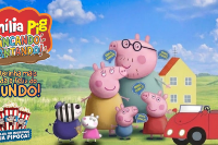 (01/11) Família Pig Brincando e Cantando!